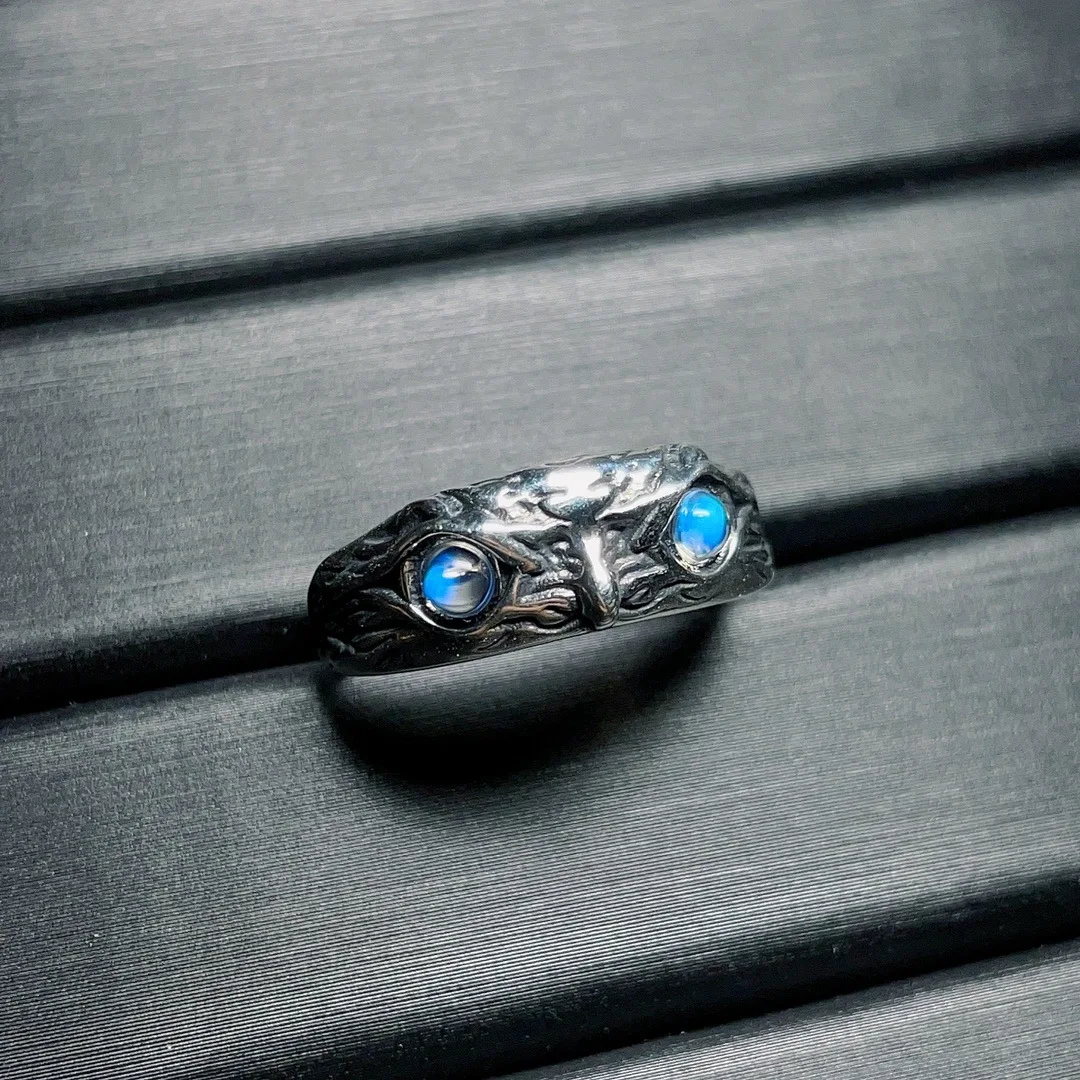 

2023 European and American S925 Silver Natural Indian Moonlight Stone Charm Owl Live Design Ring Without Optimized Main Stone