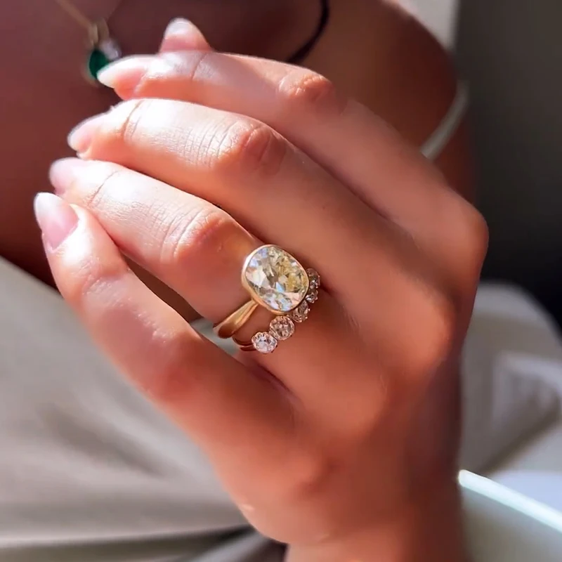 JOVOVASMILE Moissanite 18k Real Gold Ring 6carat Old Mine Cut Bezel Setting Amazing Symmetry Fashion Jewelry For Women Accessori