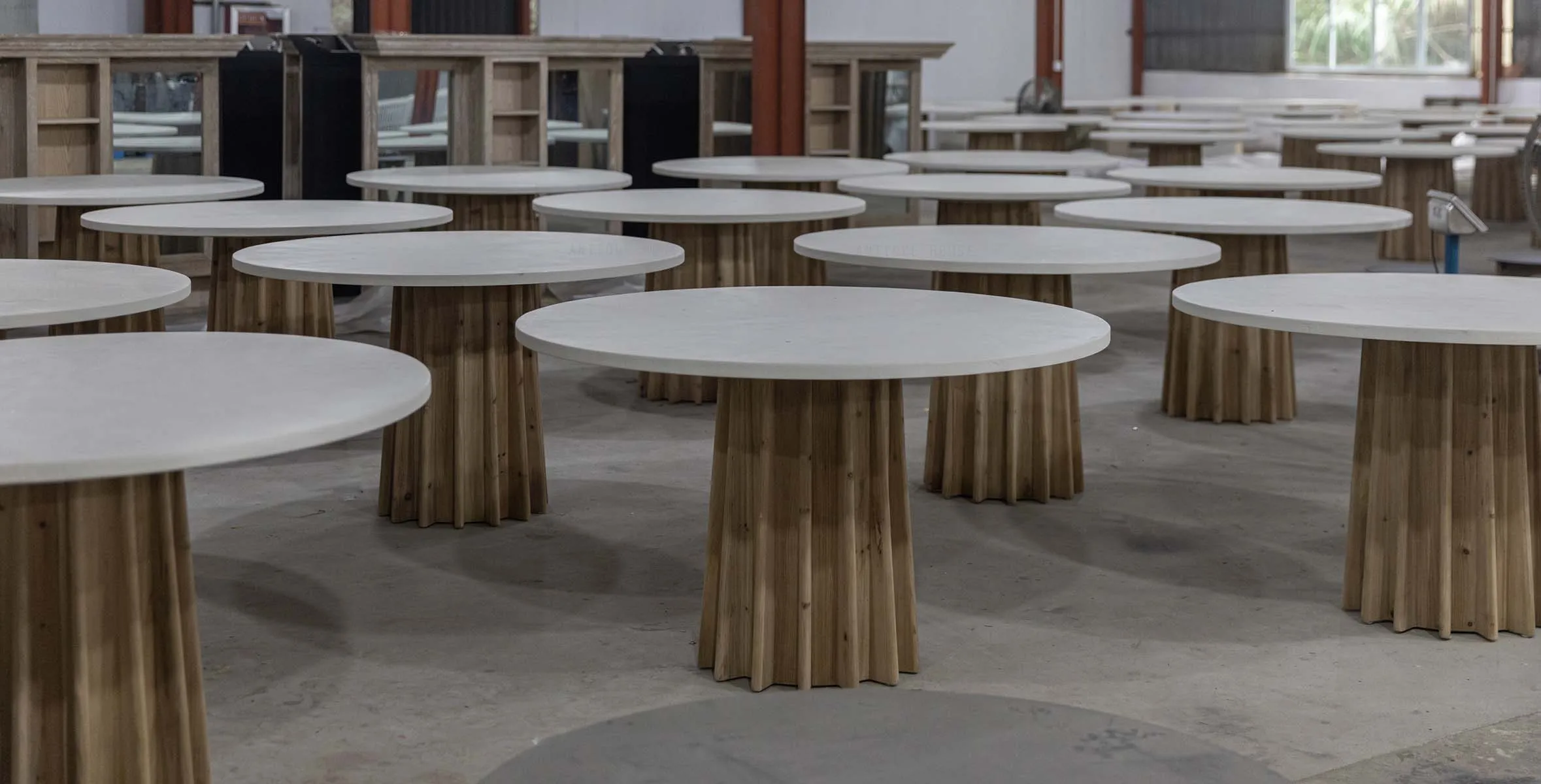 Japandi Farmhouse Natural Dinning Room Table Set Round Slate Tables Concrete Wood Solid Nordic Dining Table Set 6 Seater Nordic