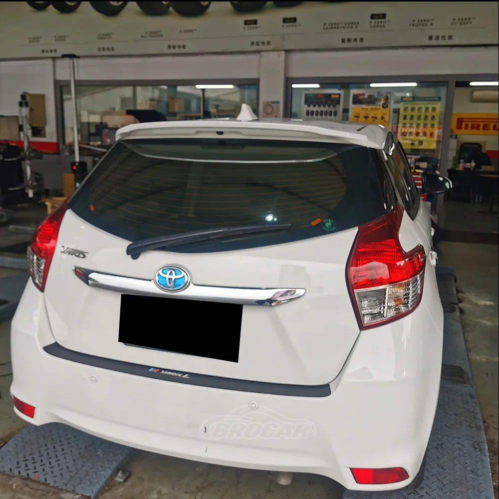 toyota yaris 2022 white back