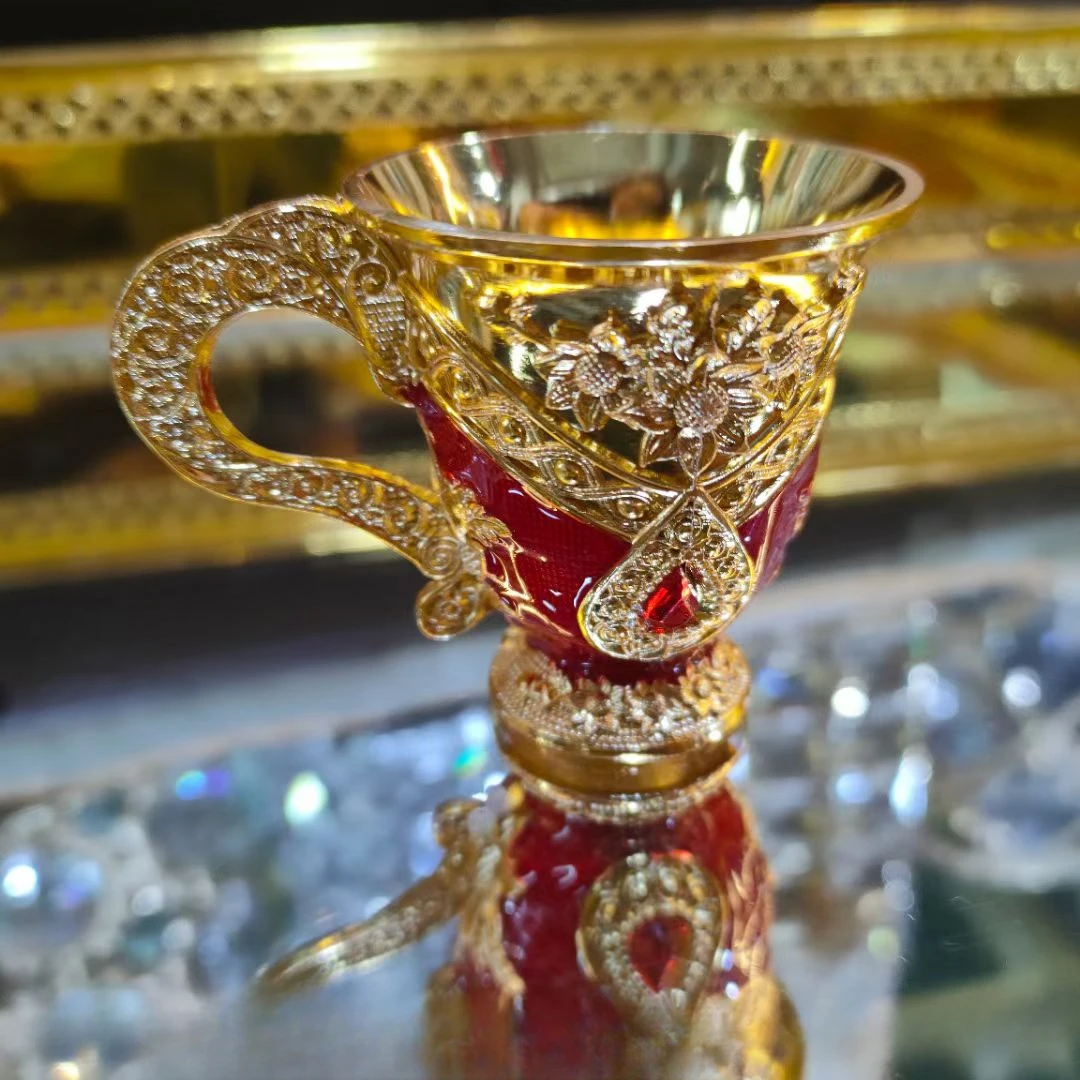 

European-style high-grade liquor shot glass