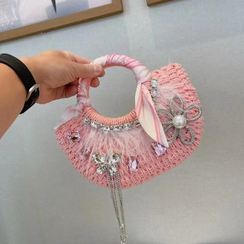 

Women Handbag Straw Woven Handmade Bucket Bag Crystal Shiny Diamond Feather Evening Bag Wedding Party Clutch Purse Crossbody Bag