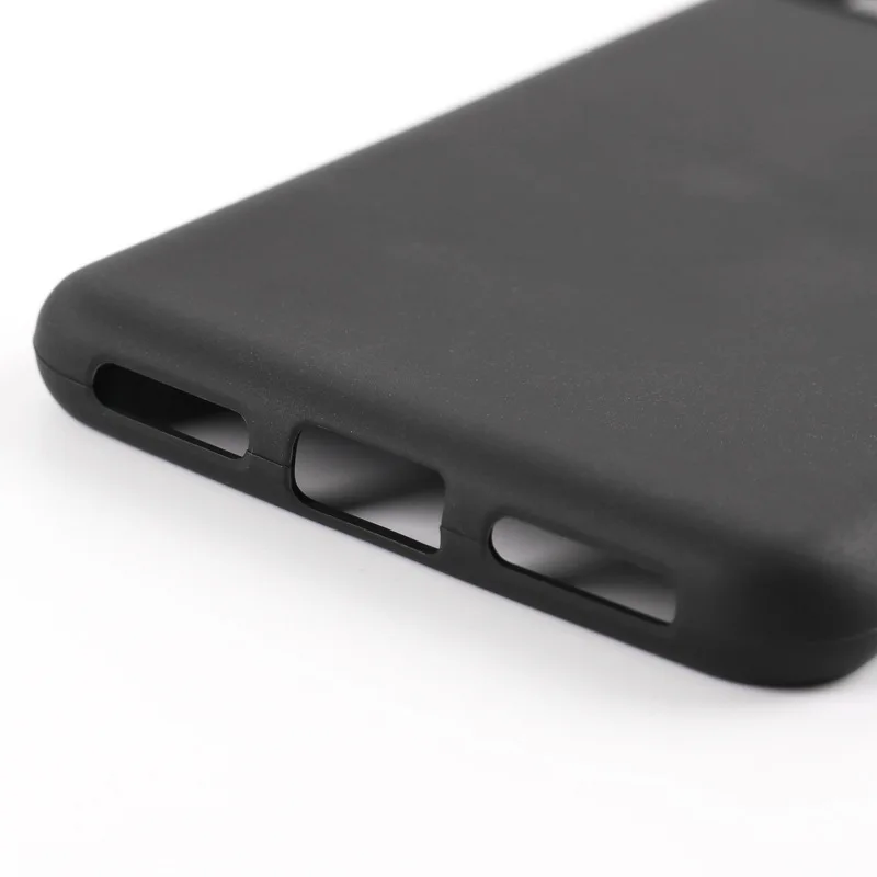 Sleek Black Soft Silicone Protective Case - High-Quality TPU Coque