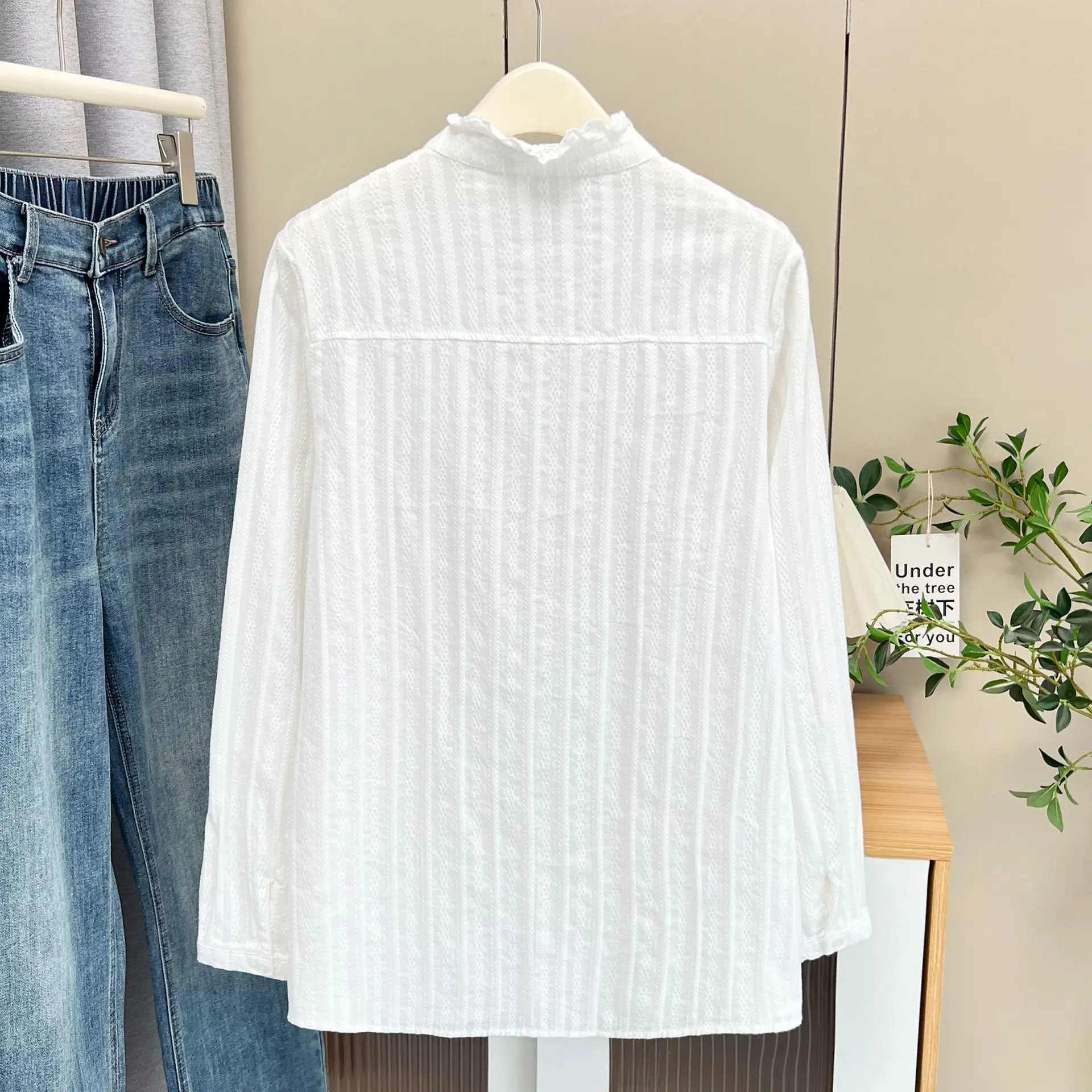 Plus Size Women's Blouses 2025 Autumn New Style Casual Ruffled Collar Vertical Long Sleeved Cotton Shirt 9088