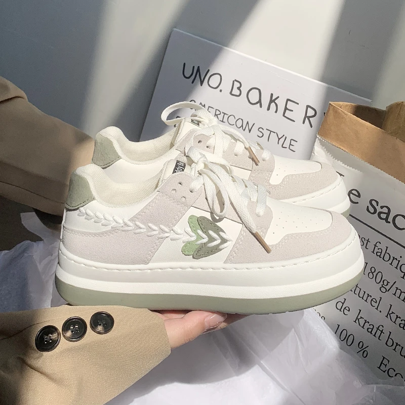 Shoes Woman 2024 Trend Sale Breathable Women's Vulcanize Shoes Summer Women Platform Sneakers Up Ladies Casual Shoes