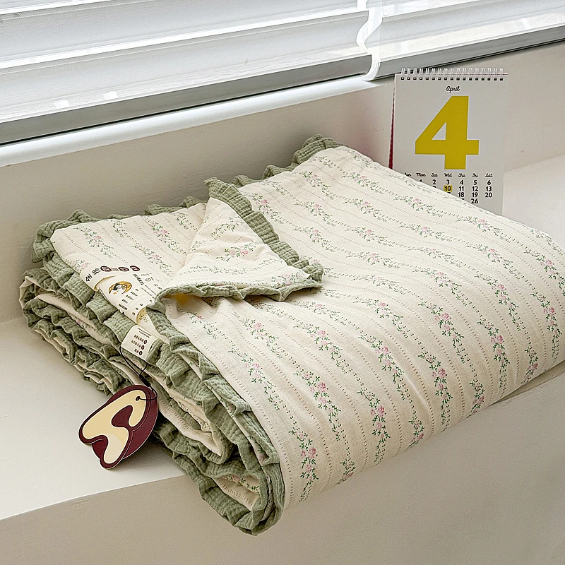 

Cotton double-layer gauze summer cool quilt cartoon student pleated edge air conditioning quilt thin quilt machine washable