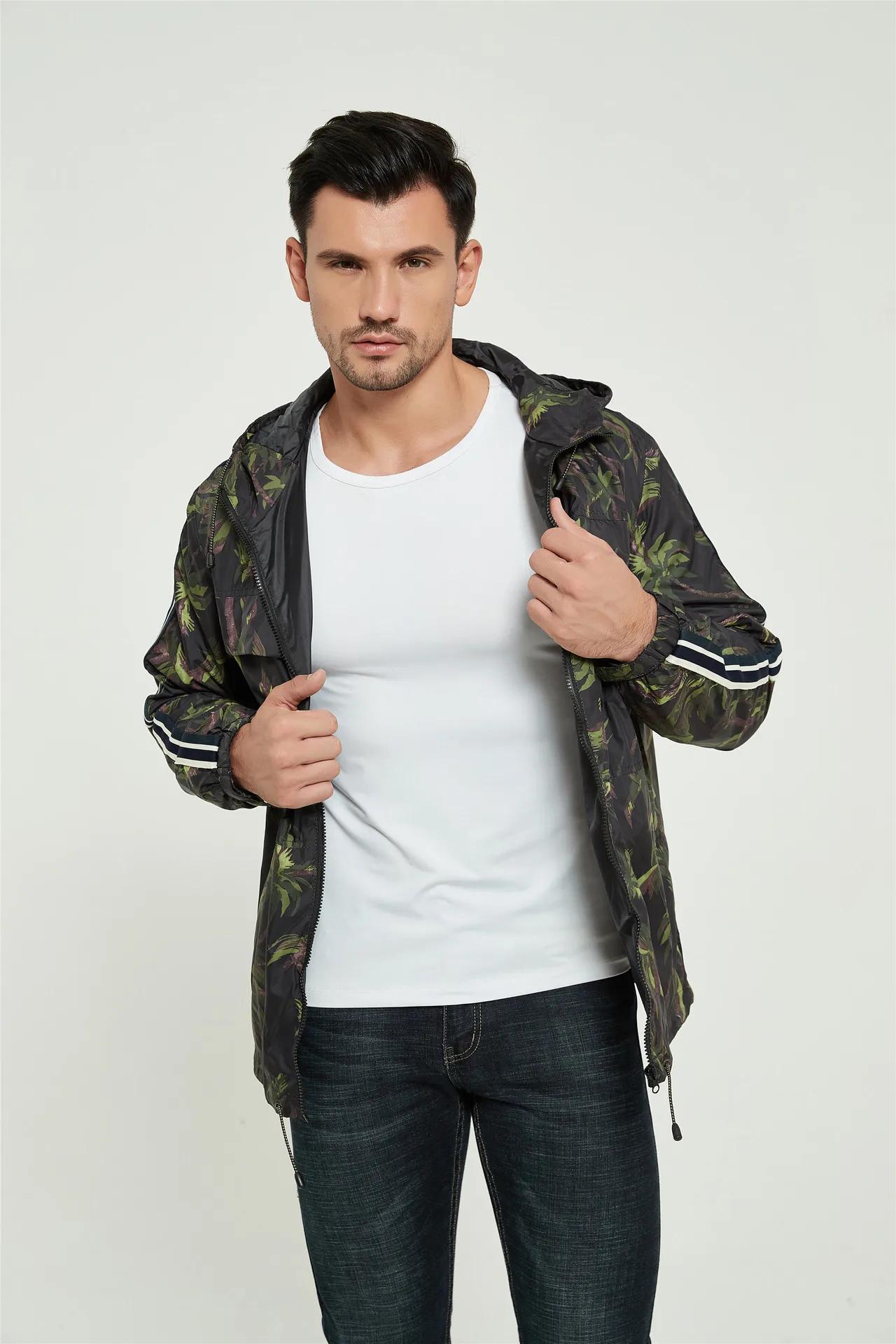 2022 Fashion New Men's Thin Coat Fashion Slim Jacket Young Men Spring Outdoor Camouflage Casual Jacket Casual Jacket black bomber jacket