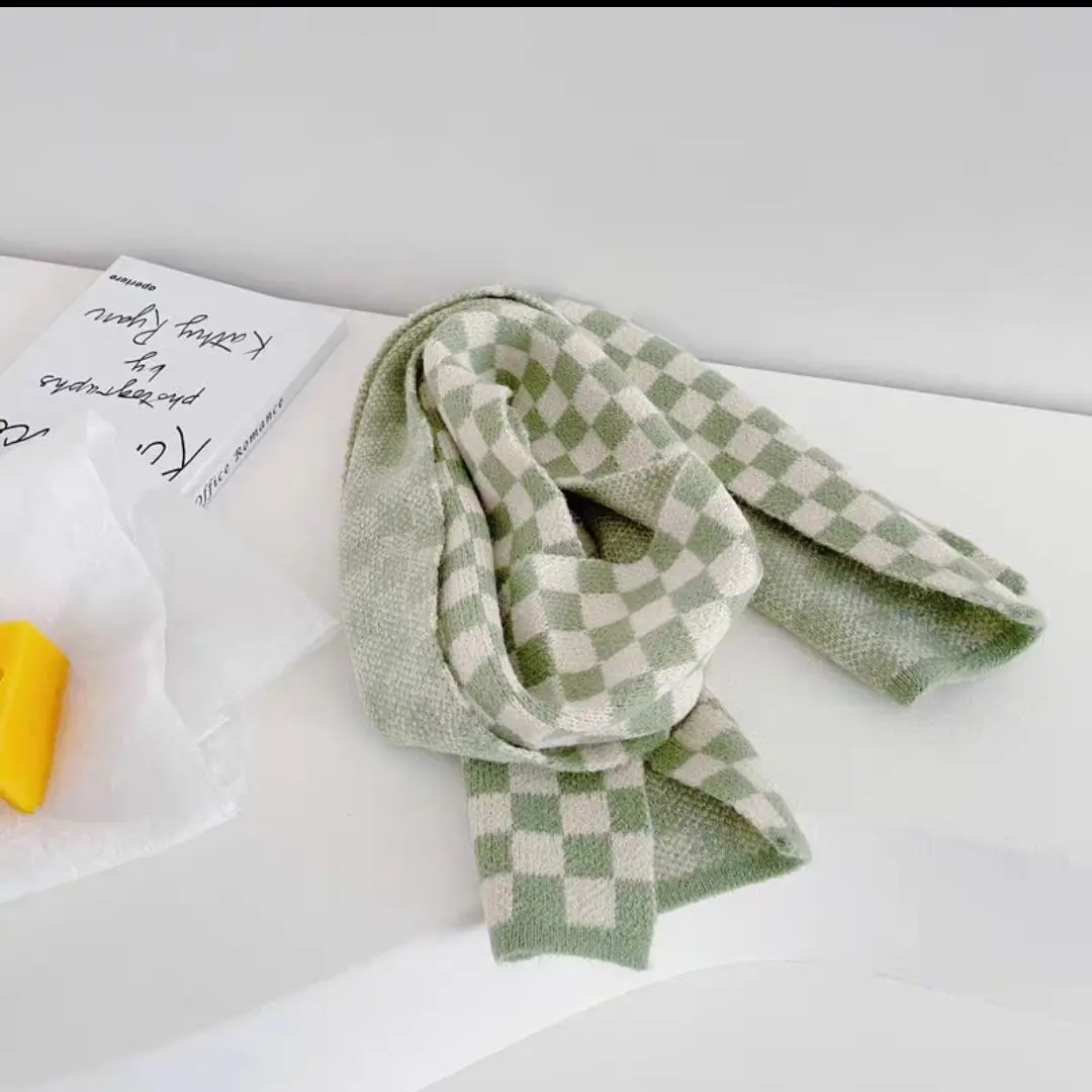 Checkerboard children's wool scarf knitted Korean black and white checkered children warm autumn and winter baby boys girls