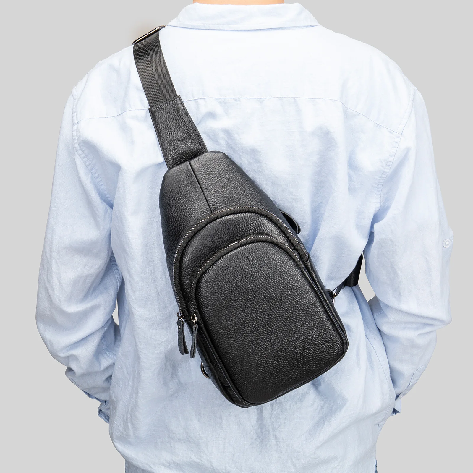 Men's Chest Bag 100% Cowhide Shoulder bag Messenger Bag Sling Bags Travel Handbag Black designer bag Crossbody Bags Leather bag