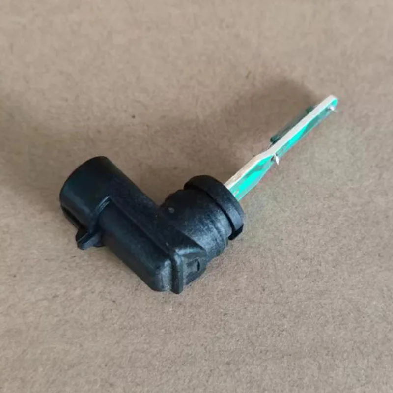 Engine Expansion Tank Coolant Level Sensor For Fiat Iveco coolant level sensor