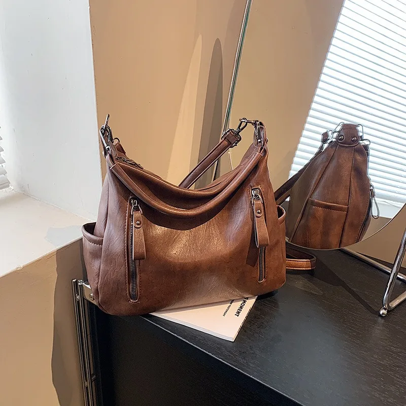 

Miracle Kira Large Capacity 2023 New Autumn Winter Fashionable Retro Single Shoulder Crossbody Bag Women's Commuting Bucket Bags