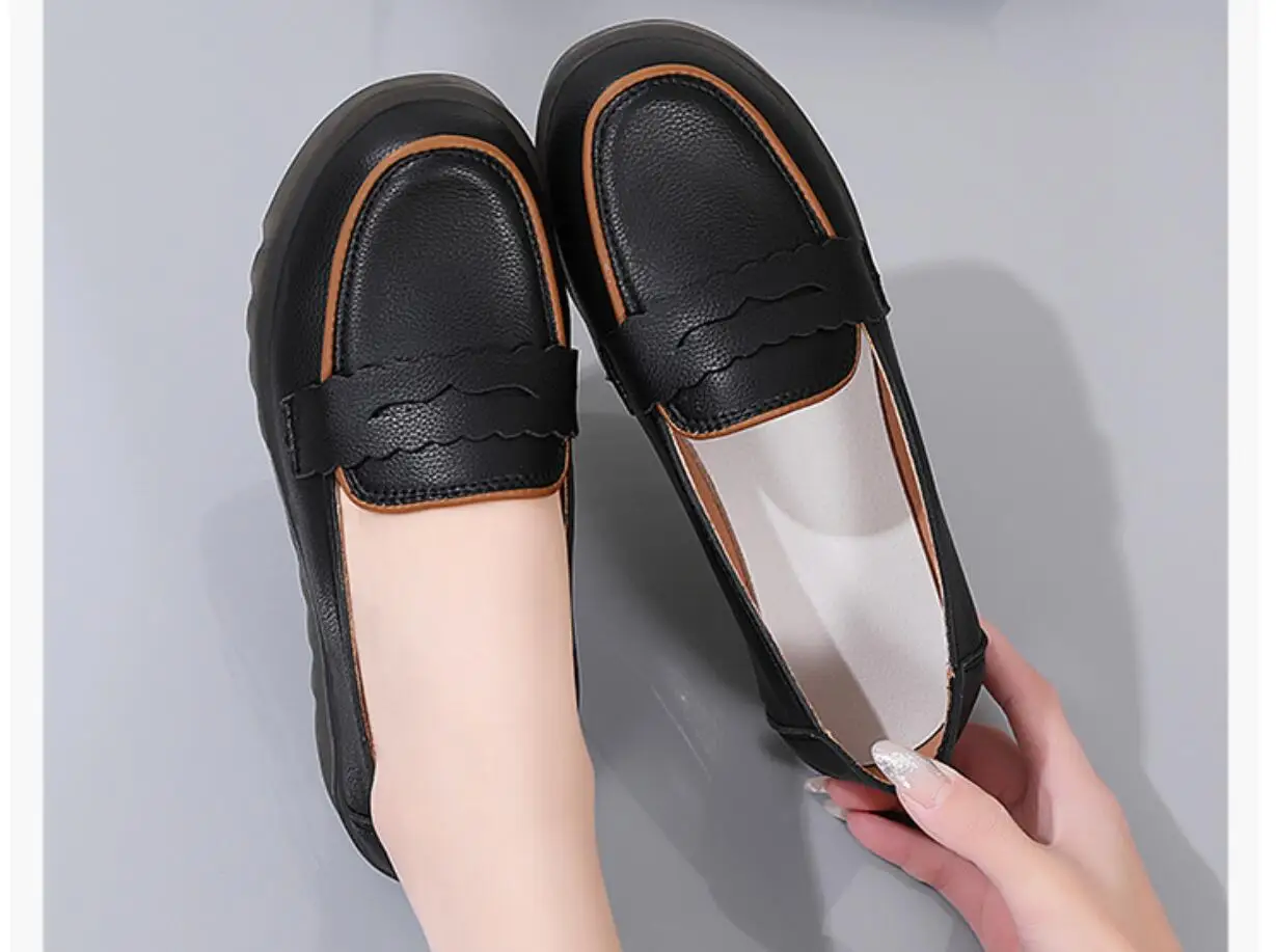 Women Shoes Flats Leather Sneakers Women Sexy Comfortable Female Casual Walking Footwear Fashion Large Size Loafers Shoes Women
