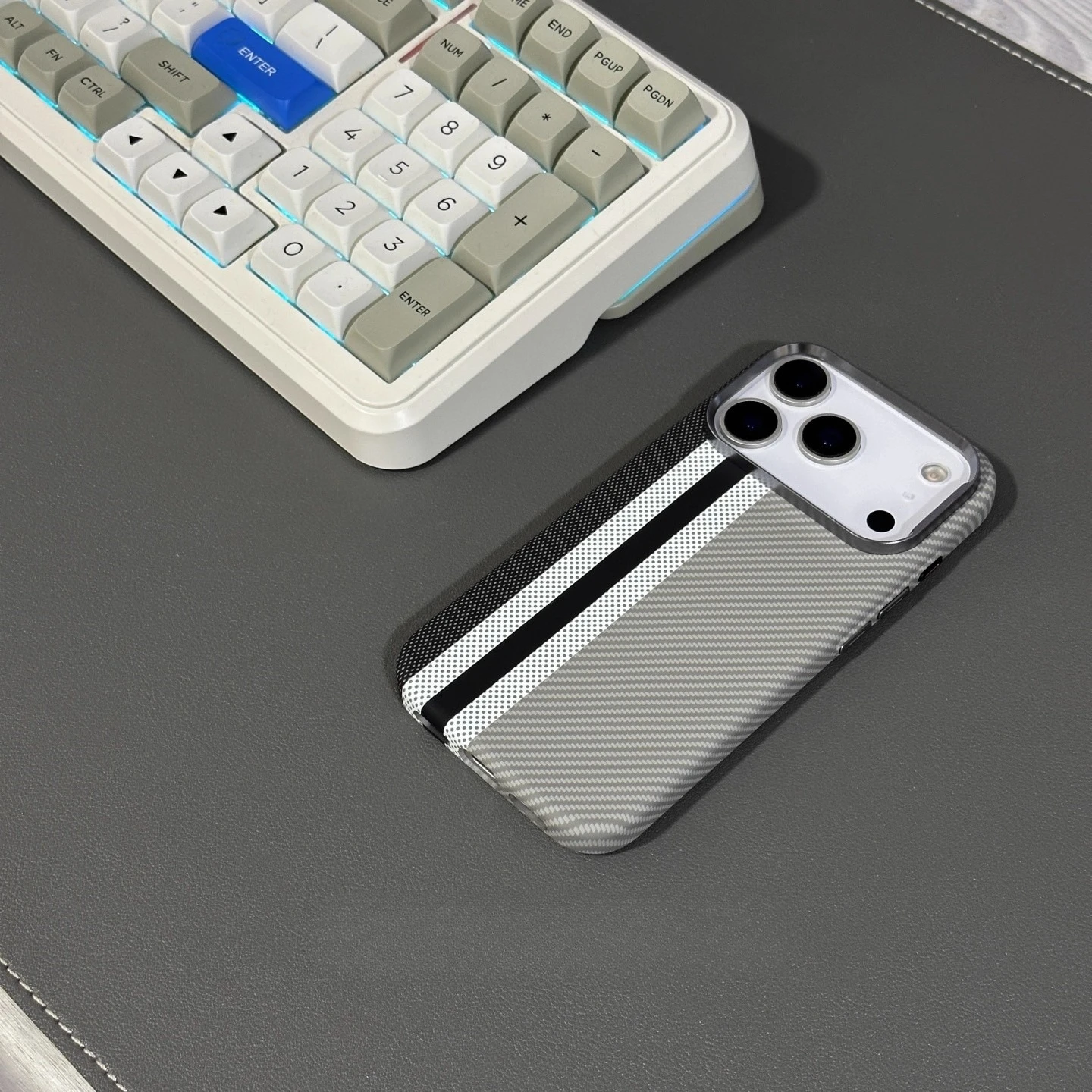 Korean Style Magnetic Carbon Fiber Texture Phone Case with Camera Lens Protection