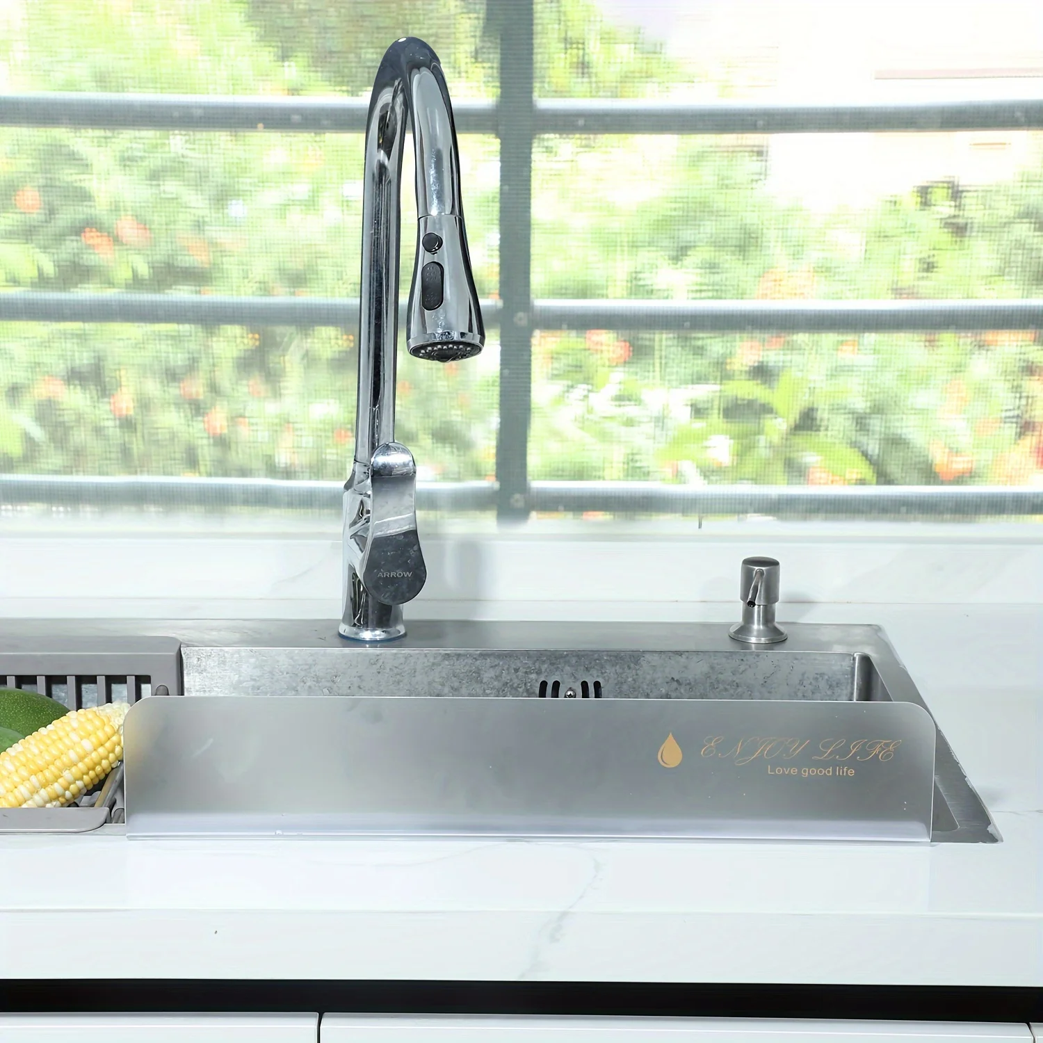 Modern Acrylic Kitchen Sink Splash Guard-Square Water Barrier for Dishwashing and Hand Washing Sink Edge Protector Accessoriy
