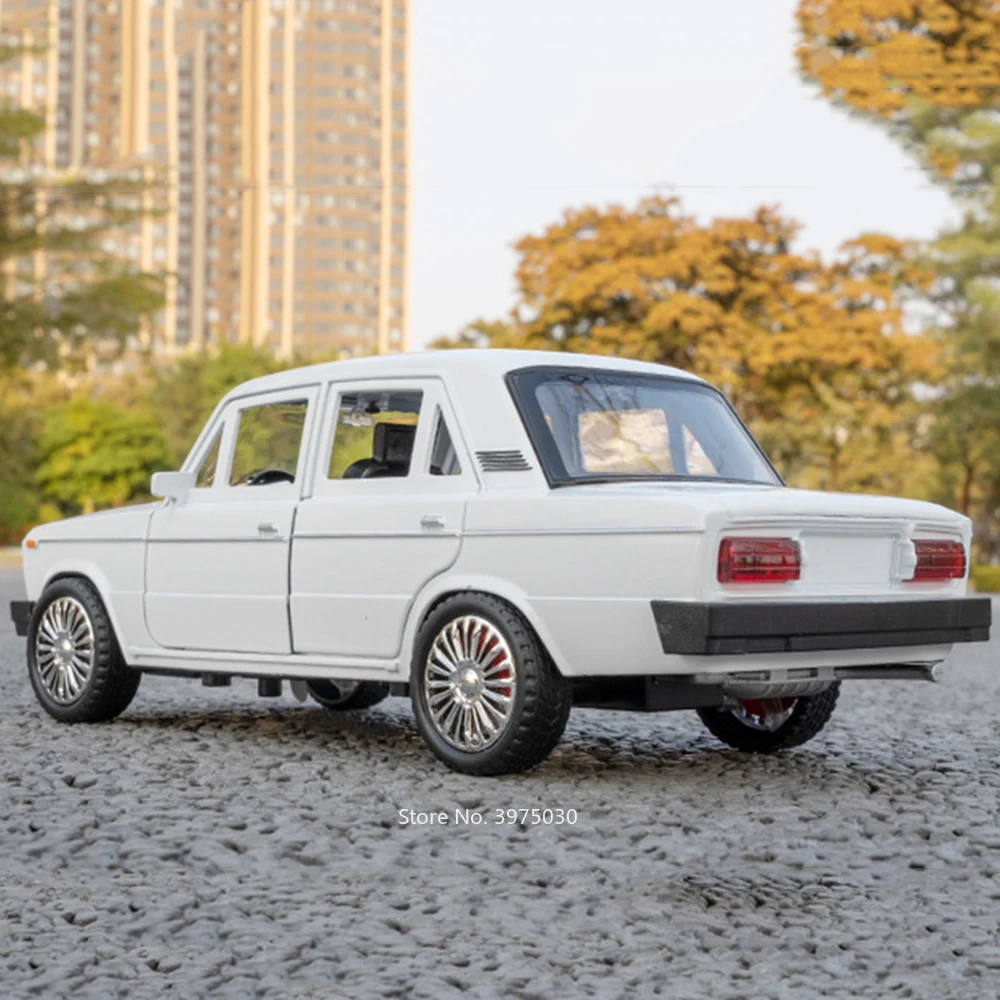 1:18 Russian LADA 2107 Niva Taxi Model Cars Alloy Toys 6 Doors