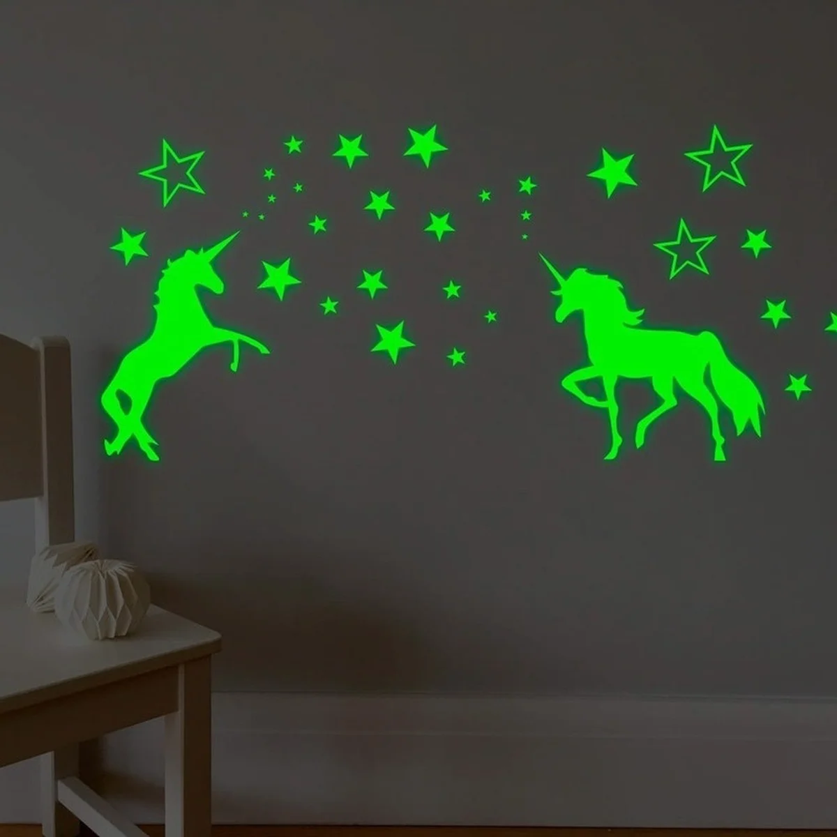 Luminous Wall Stickers Glow In The Dark Stars Unicorns Fluorescent Glow Wall Ceiling Home Party Kids Room Decorations Decals