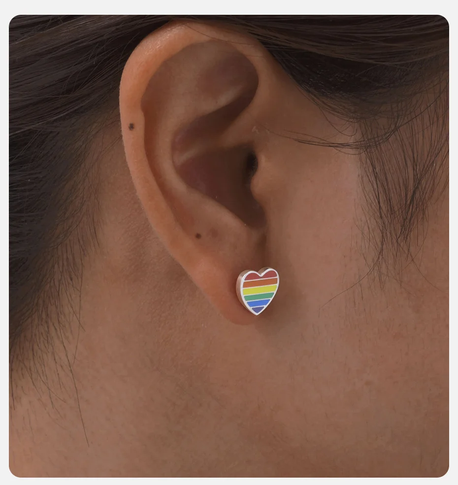 Vnox Edelstahl-Regenbogen-Herz-Ohrringe für Damen, zierlicher Damen-Ohrstecker, Modeschmuck mit metallischem Glanz, Partykleidung – Detail 3