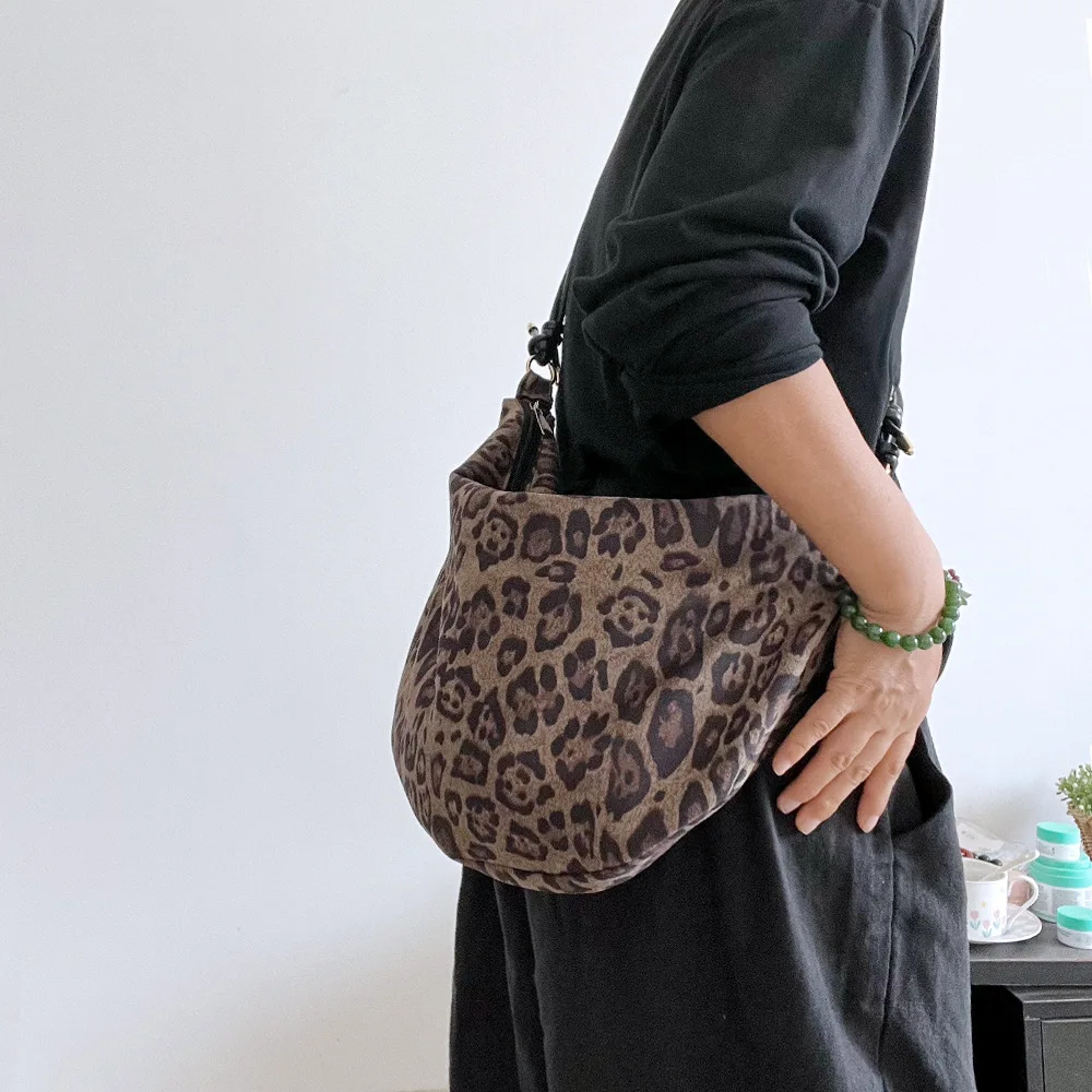 Large Leopard suede Shoulder Bags Women Fashion Big Packages Lazy Style Hobo Bags 2025 Autumn And Winter Leisure Or Travel Bags