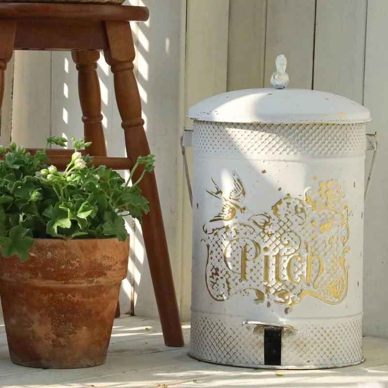 Vintage Cast Iron Garden Trash Can Retro Pedal Style Large Capacity Outdoor Garbage Bin Lid Silent Design Courtyard Patio Yard