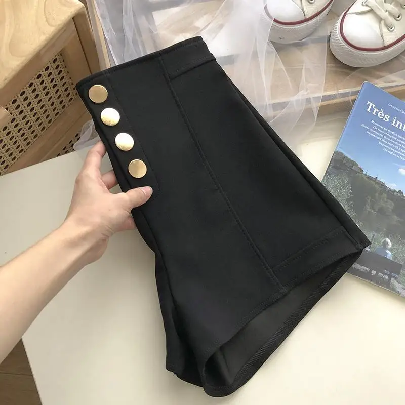 Korean Fashion High Waist Button Casual Shorts Woman 2023 Summer New Office Lady Elegant Commute Solid All-match Wide Leg Shorts