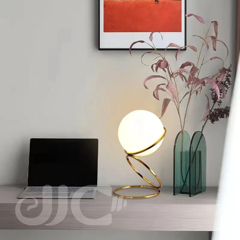 

Modern Golden Office Nordic Glass Ball Table Study Room Domitory Bedroom Bedside Light Reading Light E27 Bulb Plug