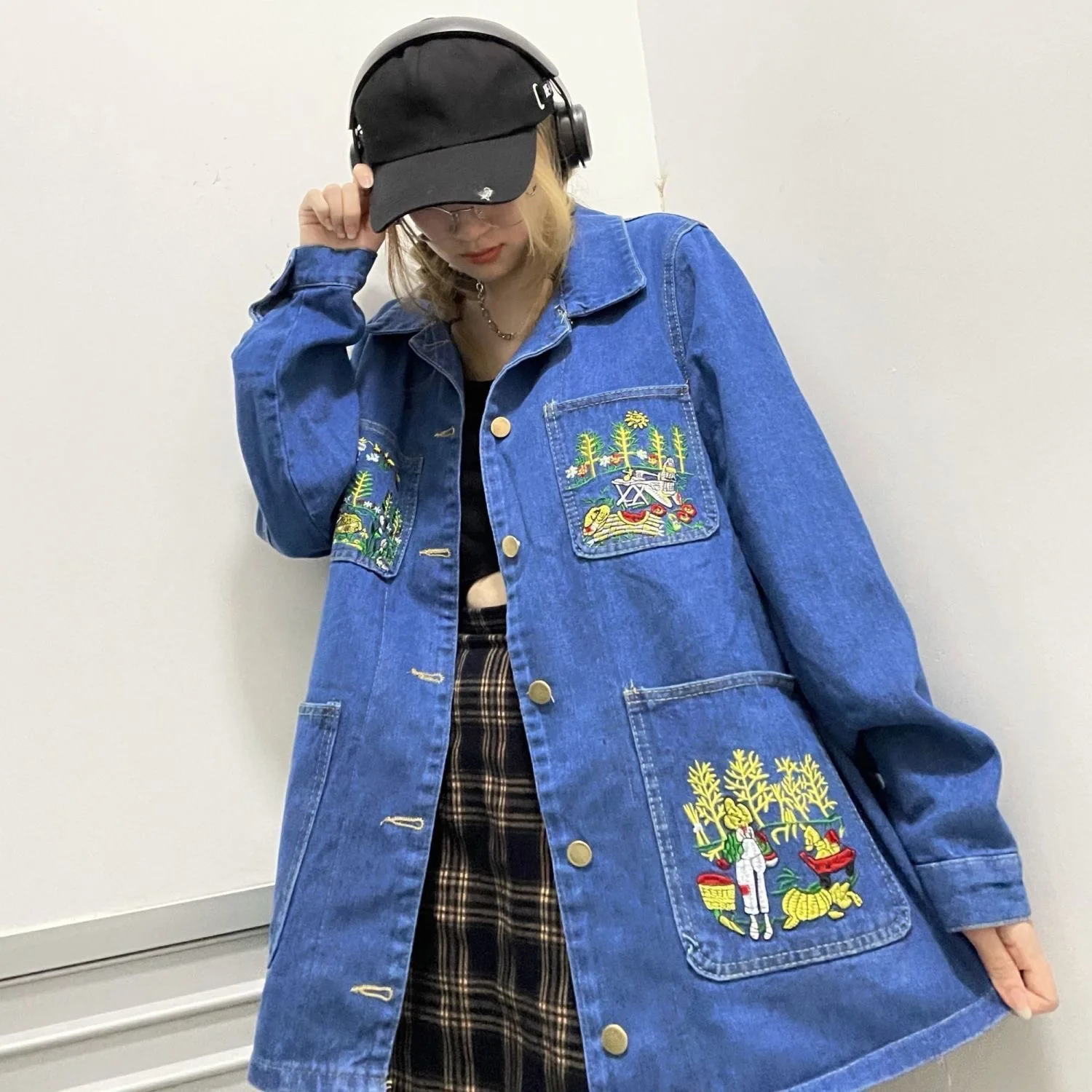 

2022 New Spring And Autumn Denim Coat Embroidery Retro Soft Girl Korean Edition Slim Hong Kong Style Top Fashion Free Shipping