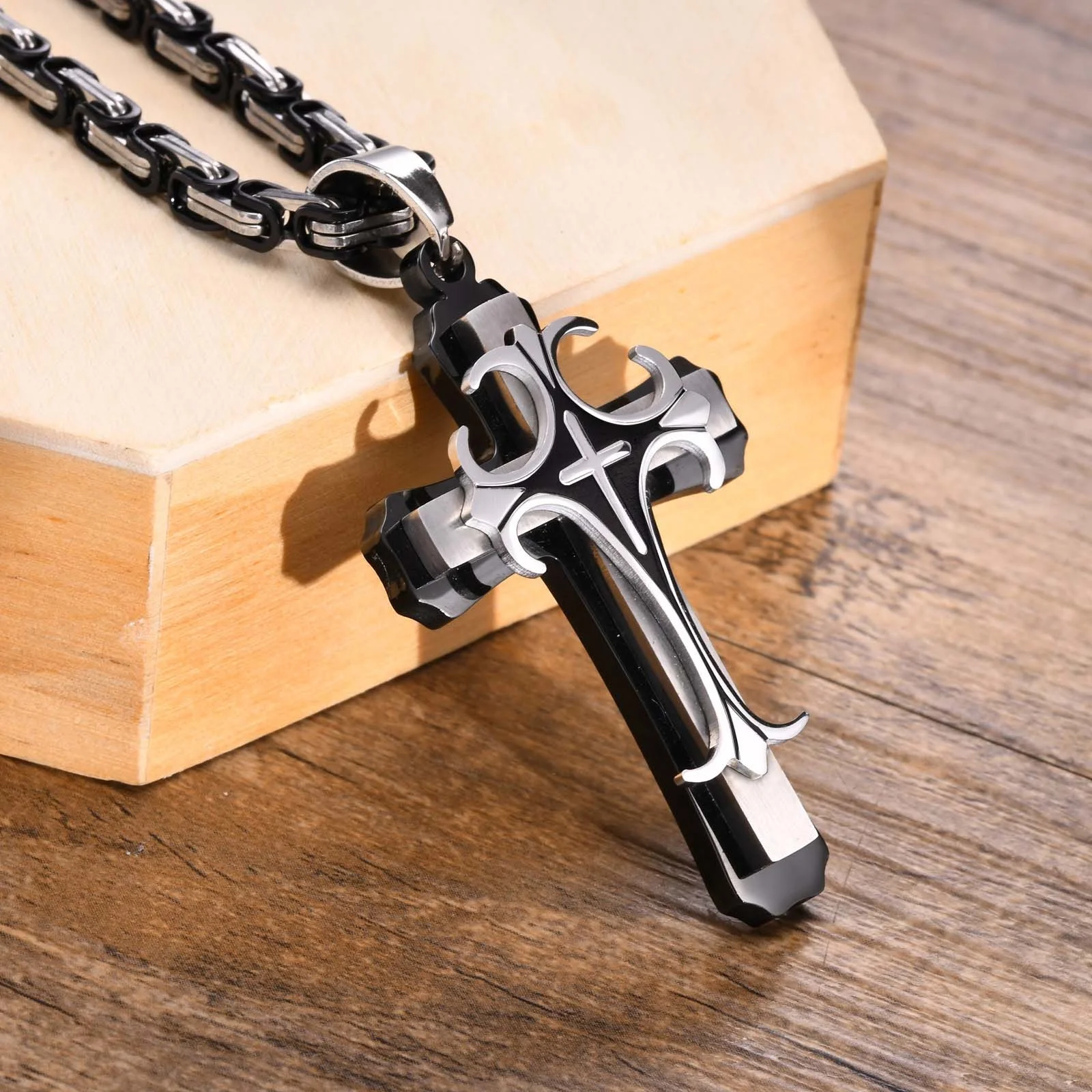 Collana Donna A Croce Con Ciondolo Crocifisso | Placcata Oro 14K, Ipoallergenica | Gioiello Moda Religioso | Catana A O Spessa E Chiusura A T