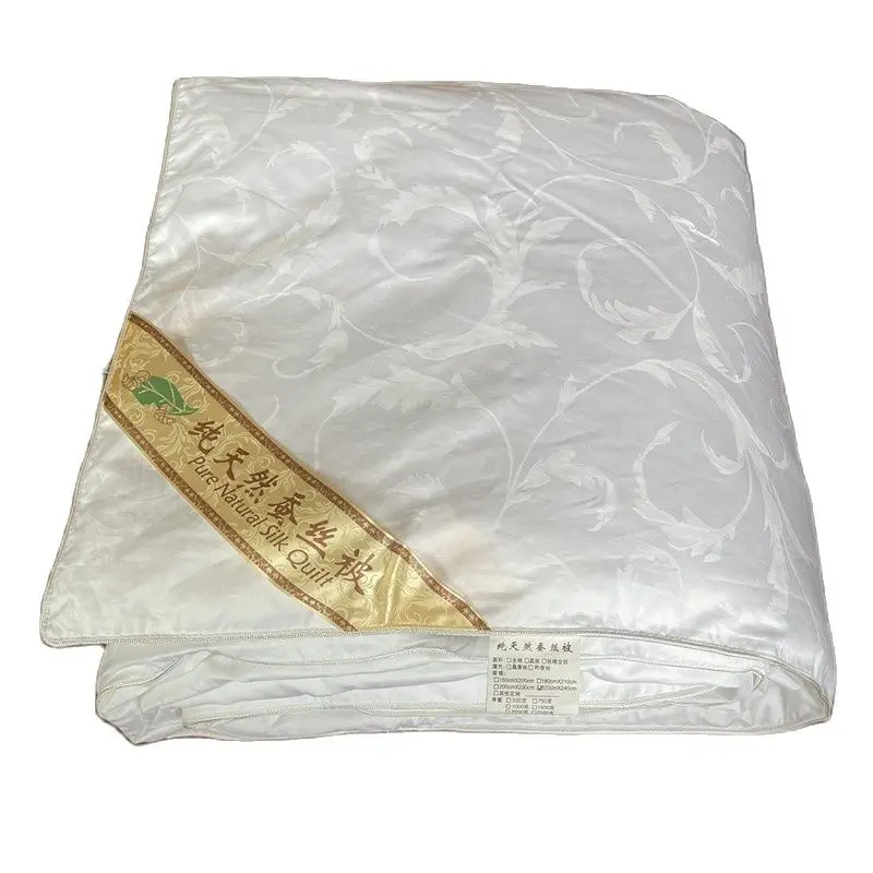 XHCTNN Trapunta King in Seta, Nucleo Imbottito in 100% Seta di Gelso con Orlo Squisito - Piumino Invernale Nutriente Non Sbiadito Biancheria da Letto Trapuntata di Lusso(C,220 * 240cm/2kg