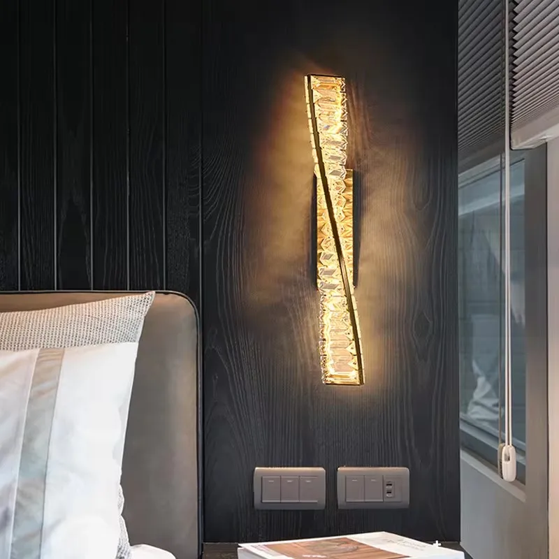 Icon Gold Linear Sconce - close-up