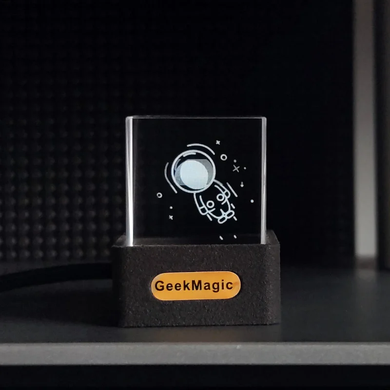 Creative Mini GeekMagic Crystal Display For Desktop Game Decoration Weather Station Gif Play digital clock