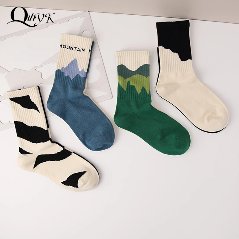 

Fashion A/B Style Men Socks Asymmetrical Pattern Street Skateboard Man Cotton Sock Breathable Couple Socks