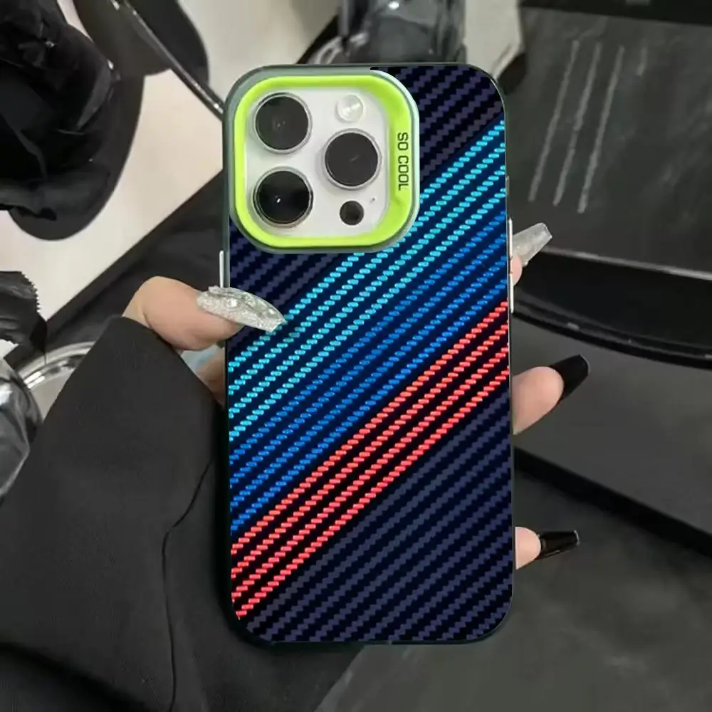 Sleek Carbon Fiber Pattern Shockproof Phone Case - Anti-Fingerprint Protection