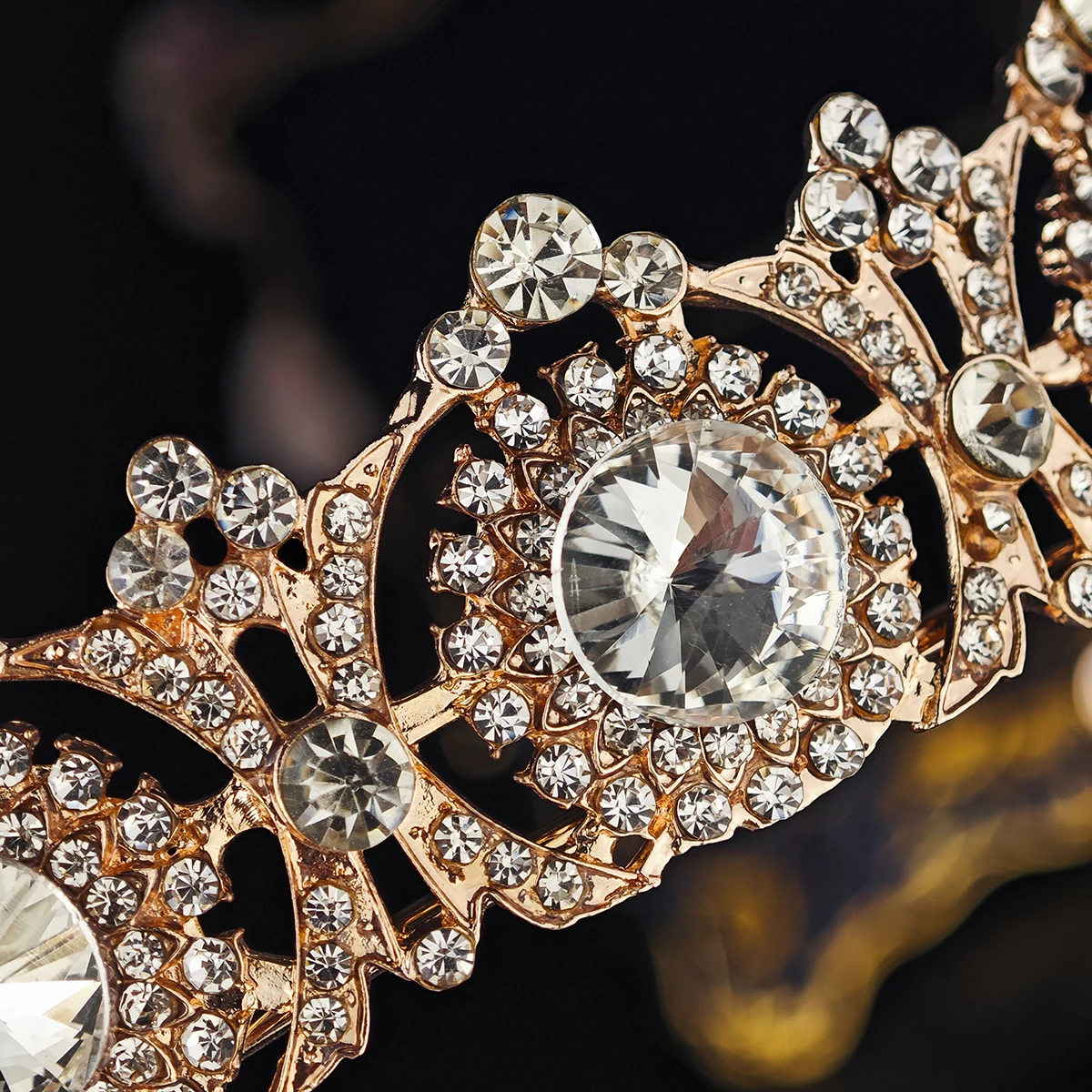 女性のためのクラシックなヴィンテージラウンドクラウン爆発的な