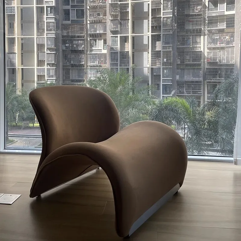 Divano italiano minimalista semplice per persone Netflix soggiorno balcone sedia per il tempo libero Designer creativo pigro divano a forma di sedia