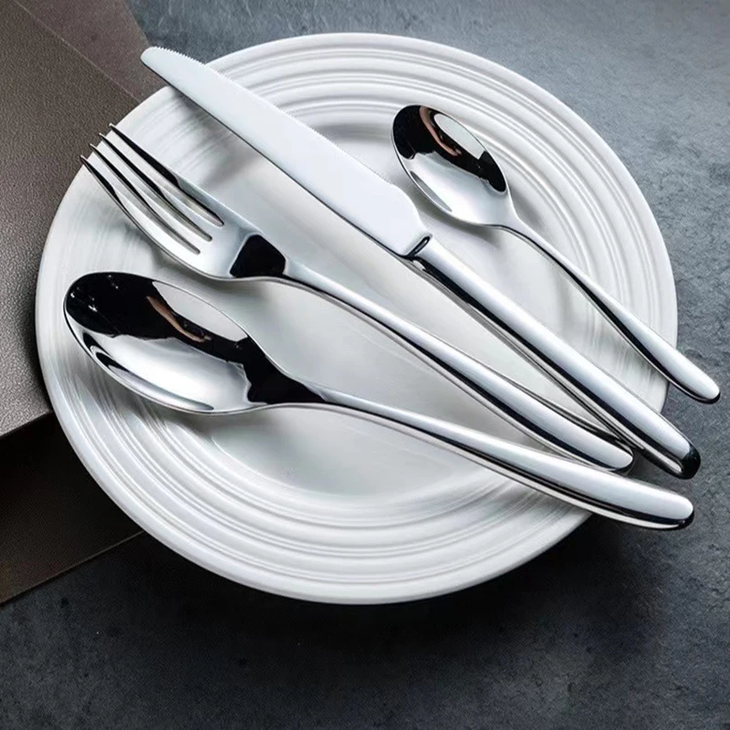 Set di posate da 4 pezzi, coltello, forchetta e cucchiaio in acciaio inossidabile 304 ispessito, posate da ristorante di lusso leggero. - immagine 3