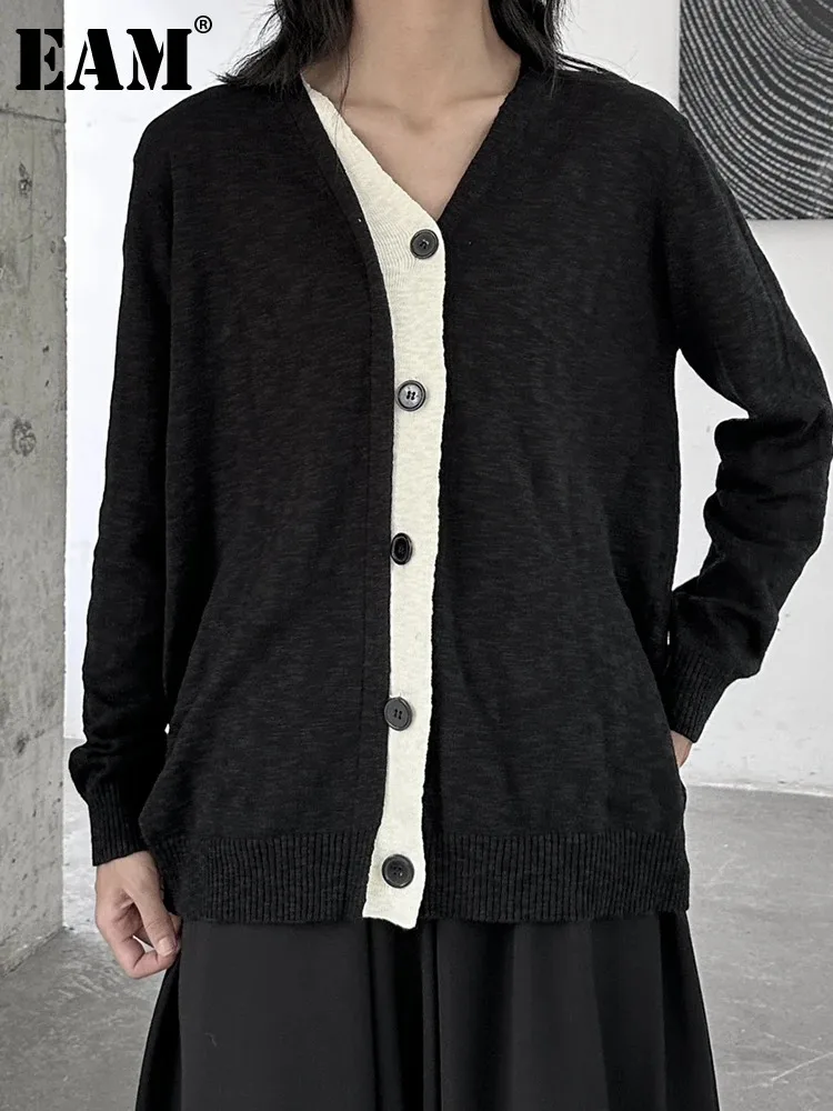 

[EAM] Black Color-block Big Size Knitting Cardigan Sweater V-Neck Long Sleeve Women New Fashion Tide Spring Autumn 2024 1DH1414