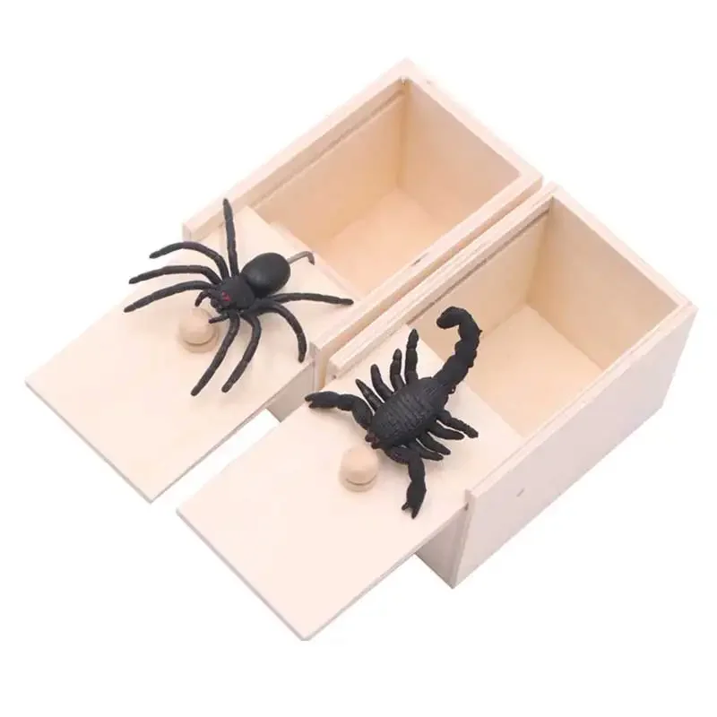 Funny Scare Hidden Spider and scorpion Prank Box Case Prank Scarebox Interesting Play Trick Toys