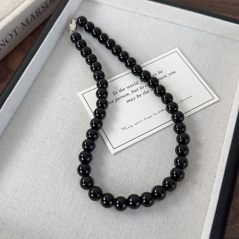 Minar Simple Necklace - Styling 3