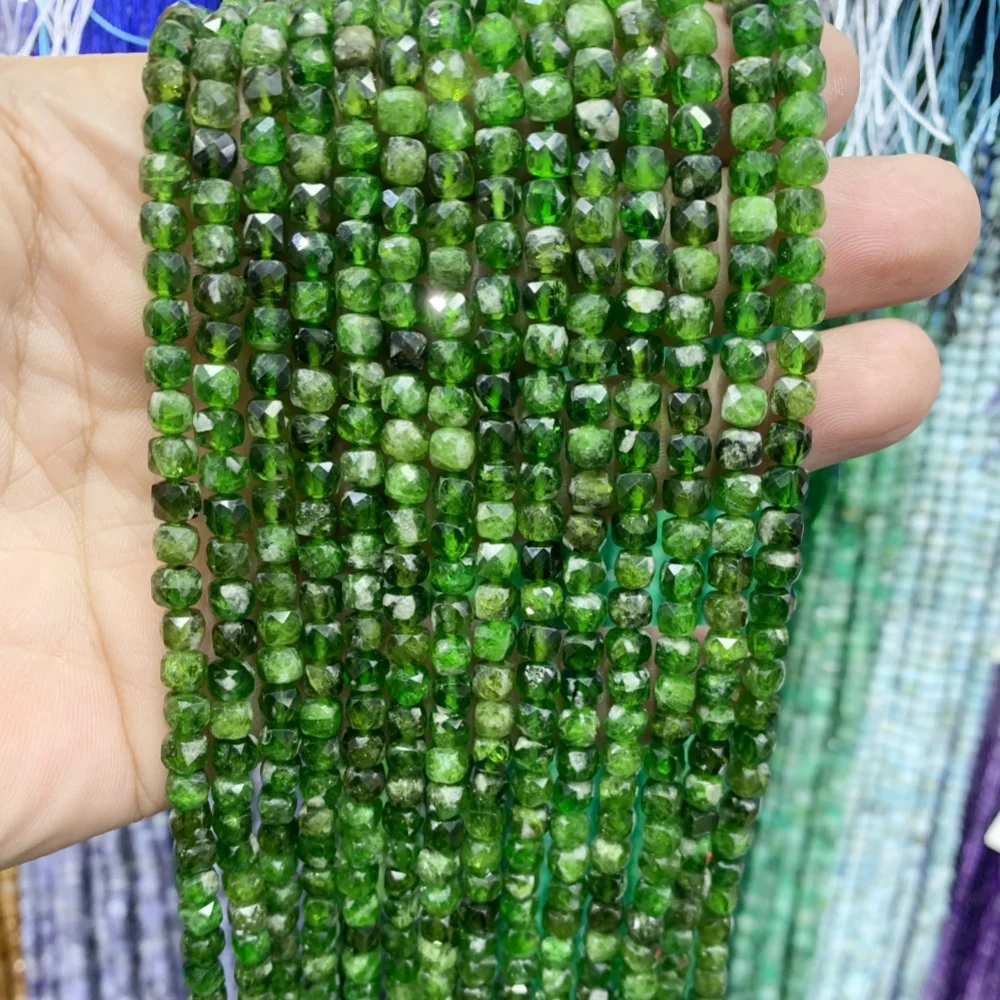 Großhandel mit natürlichen Labradorit-Turmalin-Steinperlen, Sonnenstein, 4 x 4 mm, Würfel, DIY-Ohrringe, Halskette, Armband, Schmuckherstellung – Detail 1