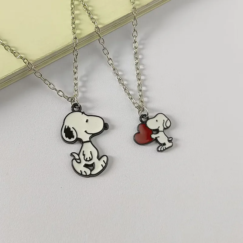 

Kawaii Miniso Snoopy Necklace Anime Cartoon Co Branded Snoopy Black and White Pendant Hip Hop Trendy Good Friends Couple Girl