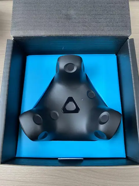 新品 vive tracker 3.0 5個 facial tracker 1個 新品 vive tracker 3.0 5個 facial tracker 1個 HTC VIVE Tracker 3.0