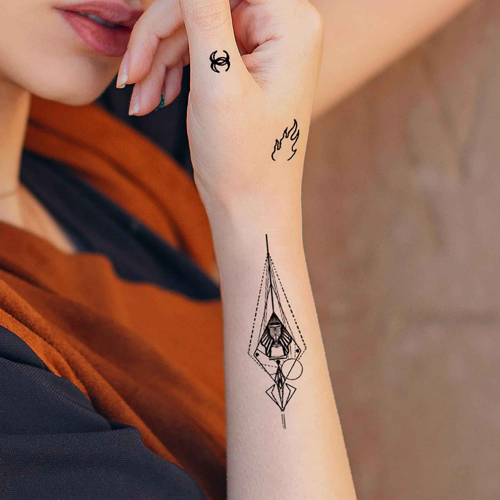 Tatuagem Temporária Uchiha: A Escolha Perfeita para Fãs de Naruto que  Querem um Design Impactante sem Dor, image size:1920x1920