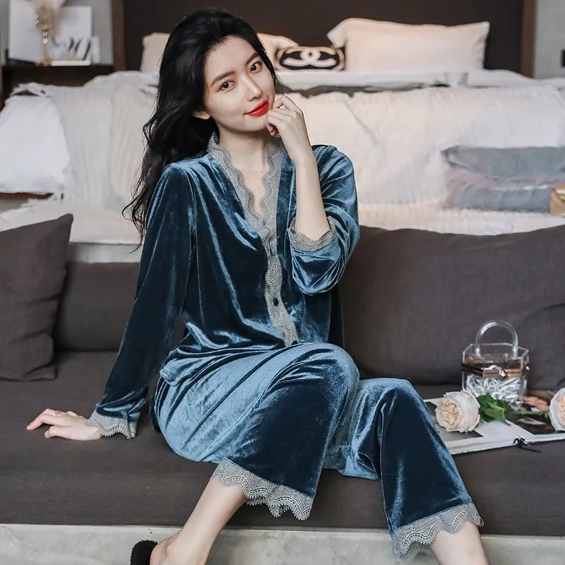 2024 New Autumn Winter Sleepwear Gold Velvet Warm Thickened Pajamas Feminine Lace Trim Long Sleeve Loungewear Two Piece Set
