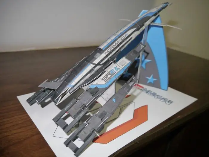 Mass Effect SR 2 Spacecraft 3D Paper Model DIY,3d paper model