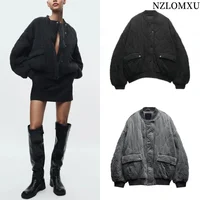 Women's Quilted Loose Fit Bomber Jacket Crew-Neck Long Sleeve Zip-Up Coat with Flap Pockets Warm Outerwear for Fall Winter