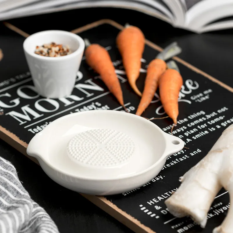 NEW white Simple Style Ceramic Burnishing Machine Portable Porcelain Carrot Ginger Grinding Household Burnishing Machine
