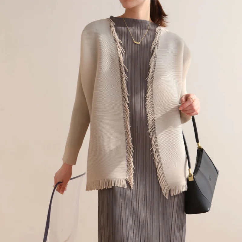 

Pleated Beautiful High-End and Fashionable Trendy Looks Beautiful Tassel Inverness 7549