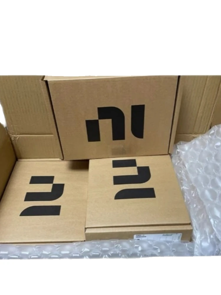 

NI PXI-8433/4 (PXI Serial Instrument Control Module) 4-port, Isolated, RS485/RS422