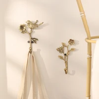 Alloy Decorative Hook 2pcs Retro Hook Set Golden Wall Coat Racks Flowers Bird Hanger Room Decoration Accessories Key Holder 1