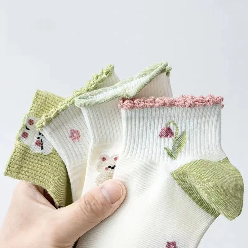 5 Paar Frauen Baumwolle Blumen Cartoon süße Socken Set Frühling Sommer weibliche Mädchen atmungsaktive Studenten kurze Socken Set für Frauen – Detail 4